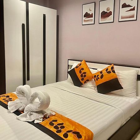 สำเพ็ง อพาร์ตเมนต์ Hotel กรุงเทพมหานคร ภายนอก รูปภาพ