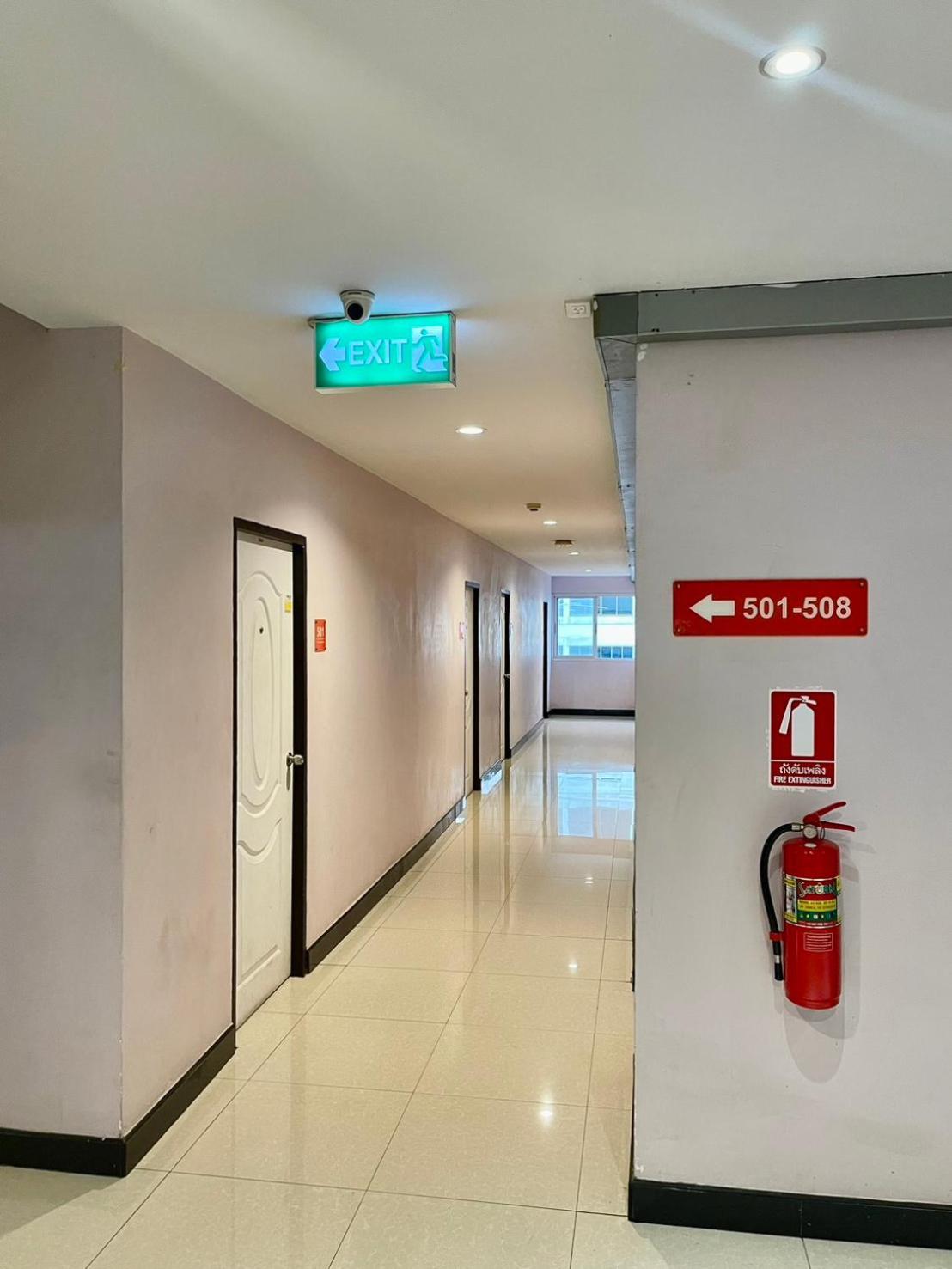 สำเพ็ง อพาร์ตเมนต์ Hotel กรุงเทพมหานคร ภายนอก รูปภาพ