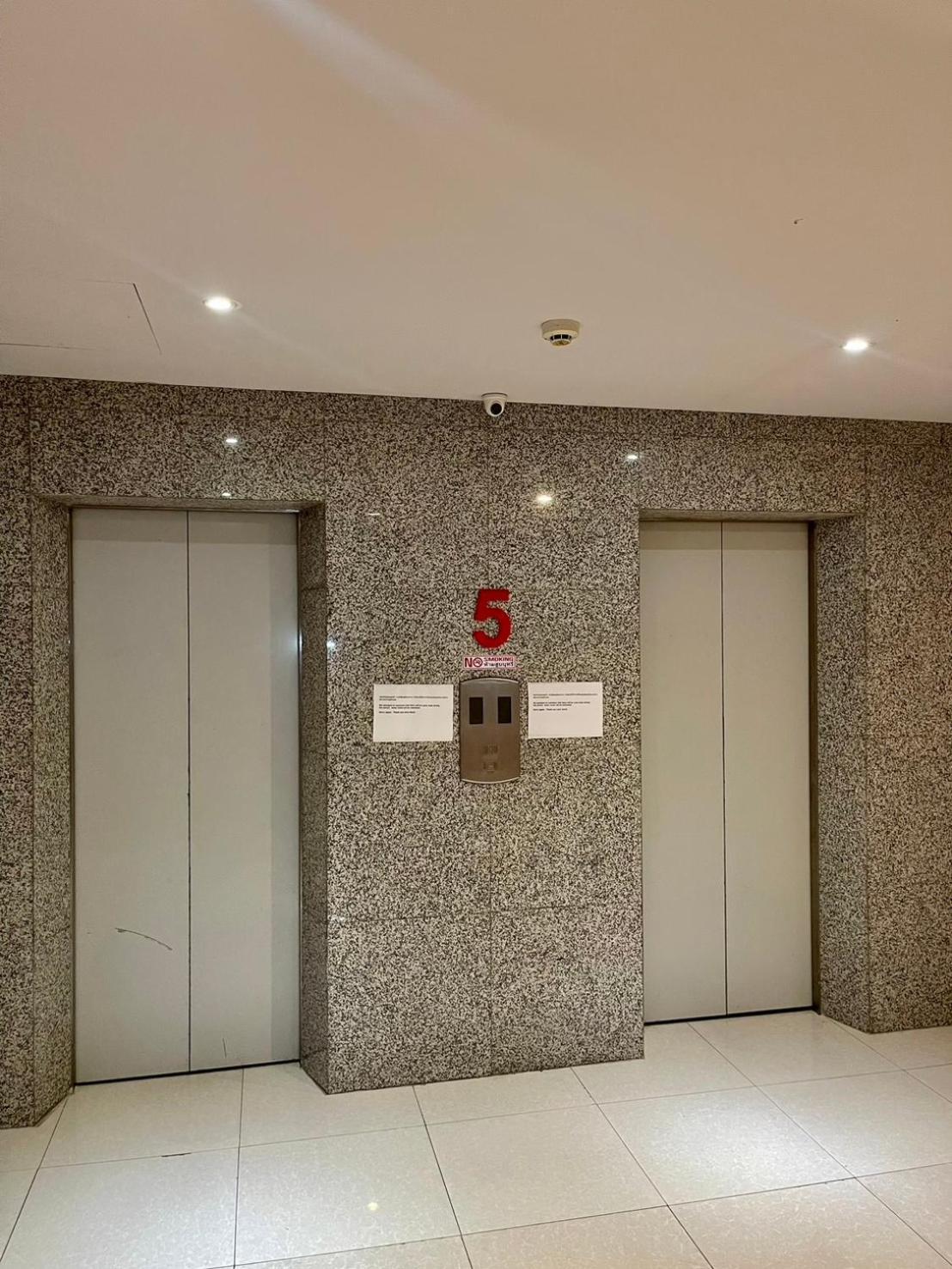 สำเพ็ง อพาร์ตเมนต์ Hotel กรุงเทพมหานคร ภายนอก รูปภาพ